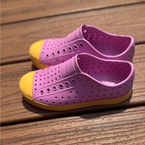 Native Jefferson’s in purple and orange - size 12